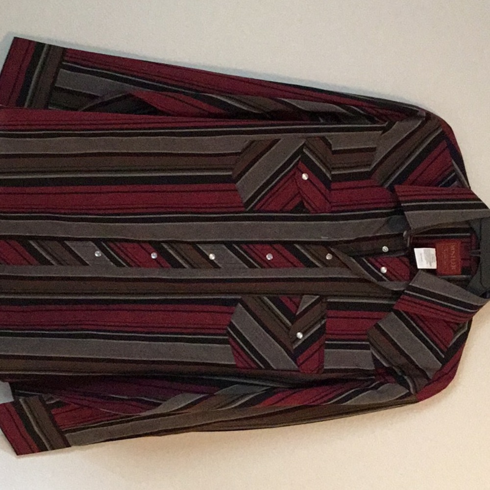 Men’s western shirt with pearl snaps Size large